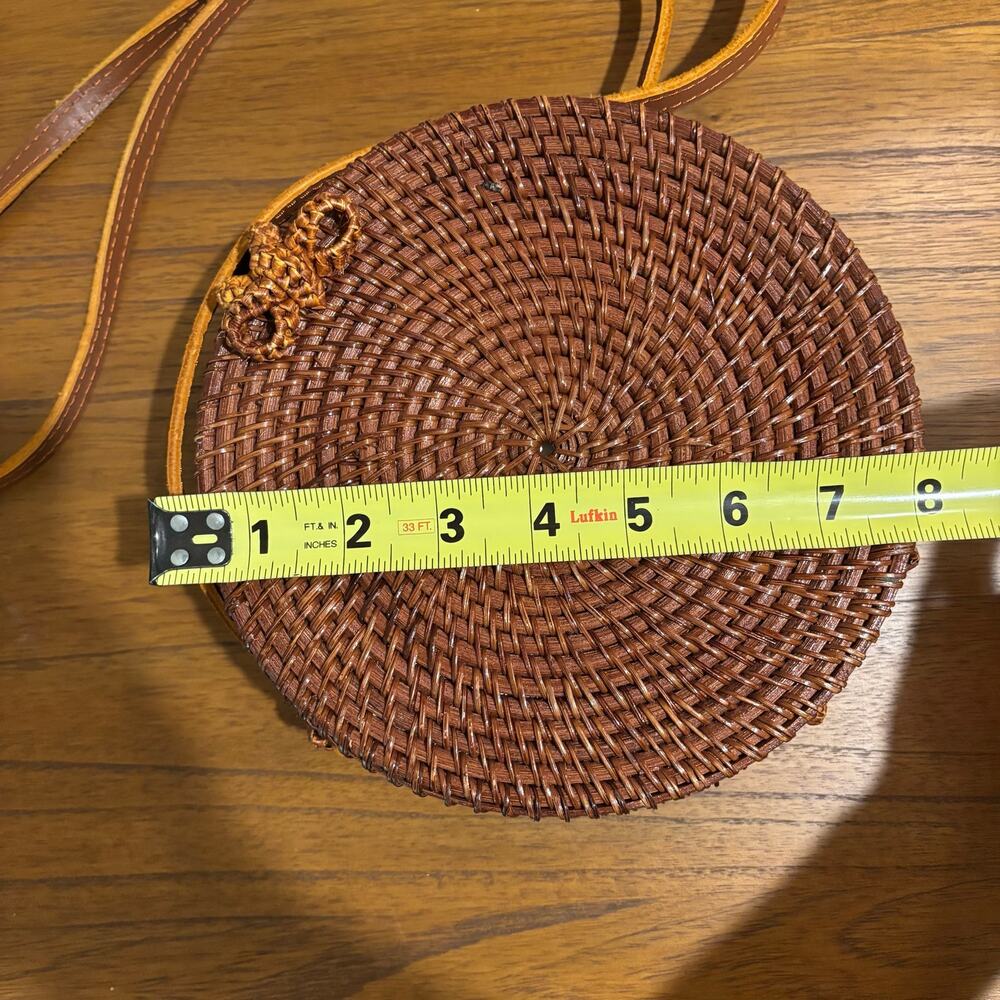 Bali Artisan Round Handwoven Rattan Crossbody Bag - Picture 5 of 5